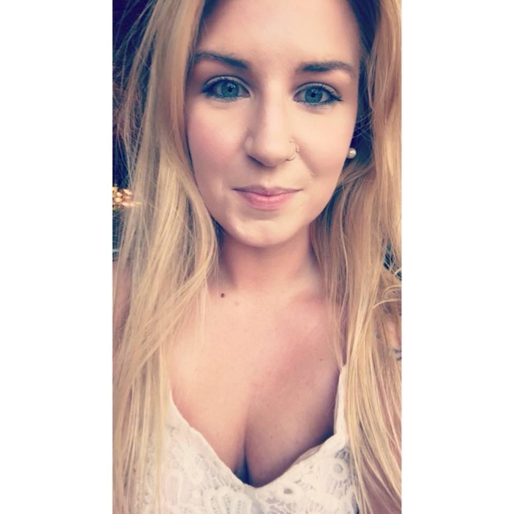 Meet your Posher, Amber
